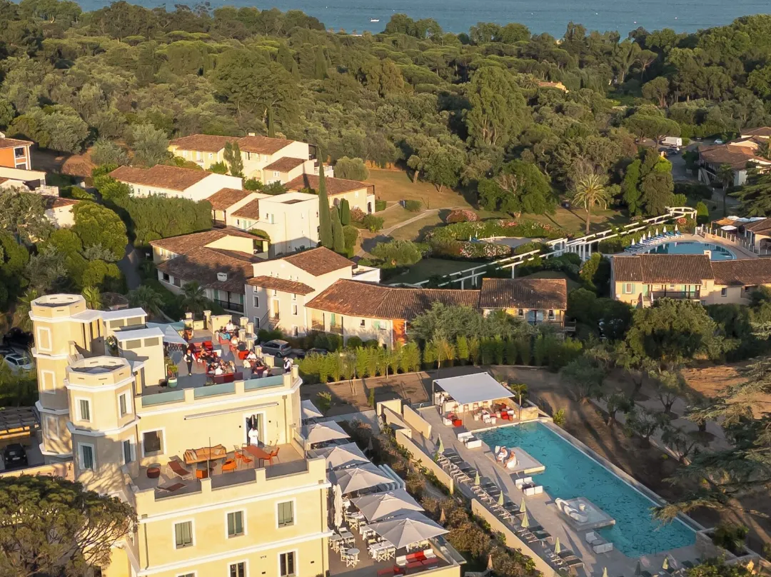 Château Rose Golfe De Saint Tropez-grimaud - Côte d’Azur