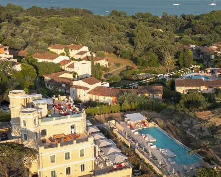 Château Rose Golfe de Saint Tropez-Grimaud Hotels in Grimaud