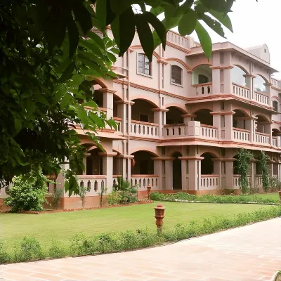 Mvt Guesthouse & Restaurant Các khách sạn gần Govinda Dev ji