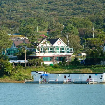 Ganghwa Lake House Pension Отели рядом с достопримечательностью «Горная крепость Канхва»