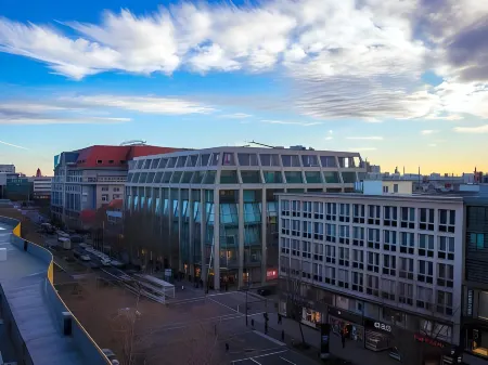 Numa Berlin Kudamm Отели рядом с достопримечательностью «Унтер ден Линден»