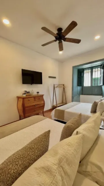 Camino a Santa Fe Hotel a 