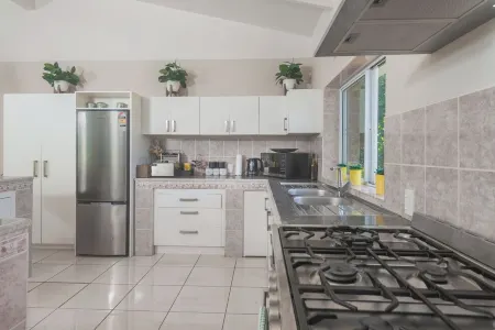 Spacious holiday home Отели в г. Такитуму Дистрикт