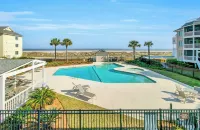 103 H Tidewater by Avantstay Walk to Beach Community Pool