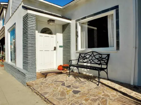 Steps to Beach & Alamitos Bay on LB Peninsula