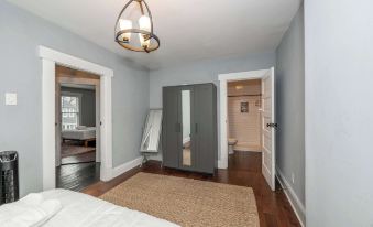 The Restful Roost w Hot Tub