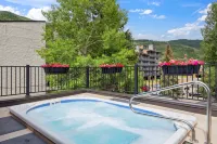 Lift House Lodge, Remodeled Downtown Lionshead Studio Condo