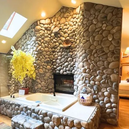 Riversong Inn Retreat