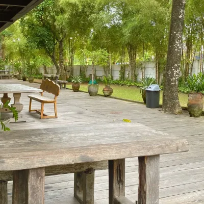 White Penny Hostel Hotels near La Favela Restaurant