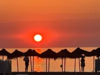 Boho Beach Flats Hotel dekat Port Saplaya Resort