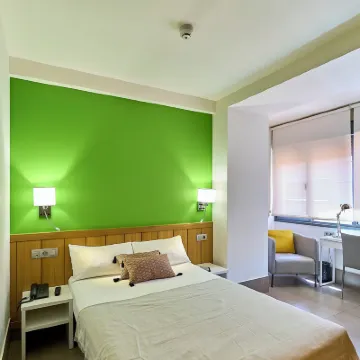 The Book Factory Hostel Hotels near Columbus Monument