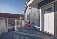 Pueblo Magíco: Modern-Rustic Central City Gem, Sleeps 12-14 Guests