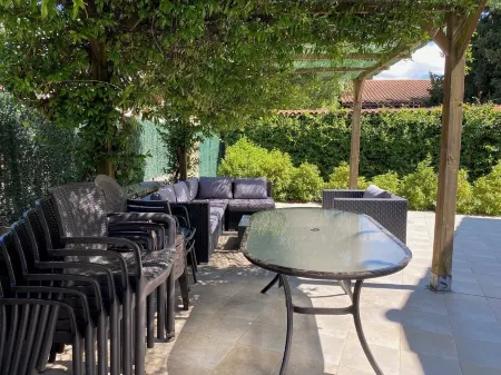 Casa San Nicolas for 12 people Отели в г. Larrasoana