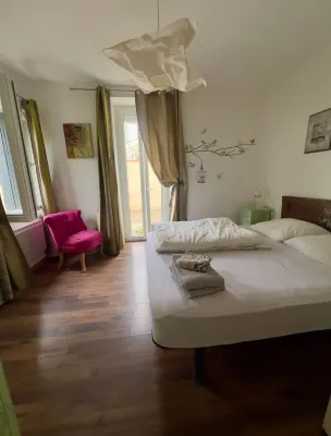 Apartment n°3 - T2 bedroom & separate bathroom