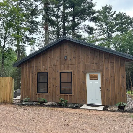 Cozy Cabin in the Northwoods-Forest Retreat