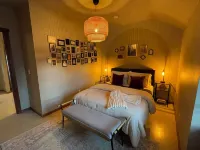 Cozy 2-bedroom apartment in Warren with AC, WiFi Hotels in Warren