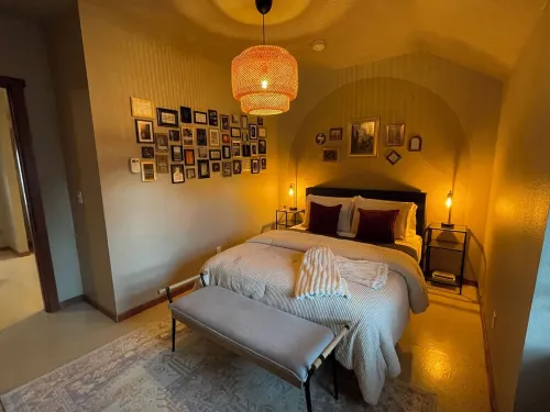 Cozy 2-bedroom apartment in Warren with AC, WiFi