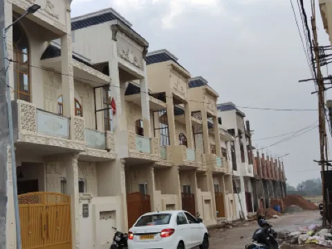 A-53, Urbanaid Uniword Hotel a 