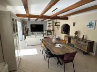 Charming Villa in Provence Forcalqueiret 호텔