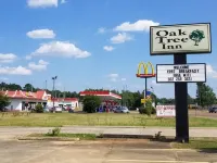 Oak Tree Inn Eupora Hotels in Eupora