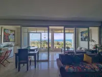 Melrose Beach - Cosy apartment with sea view فنادق في دار بوعزة