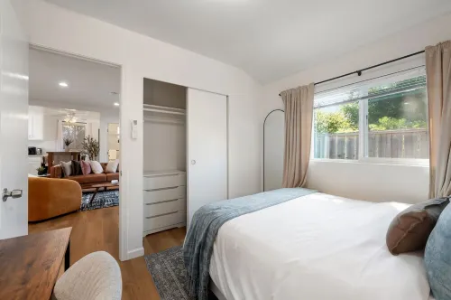 New Lux and Cozy MTV Downtown Traveler's Dream Home - 3-Star