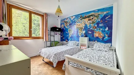 Appartement Centre-ville Proche Paris et Versailles Отели рядом с достопримечательностью «Севрская фарфоровая мануфактура»
