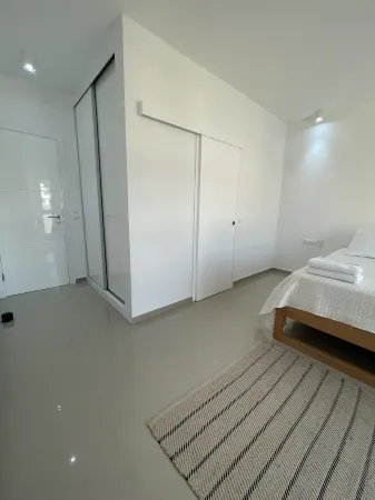 Biss Apartments Mindelo - T1 Madalena nearby the beach Отели в г. Минделу