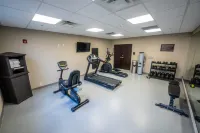 MainStay Suites at Discovery Park of America - Gym