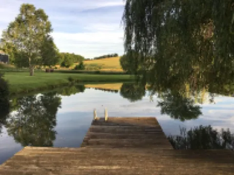 Charming Rhinebeck Cottage, 5 min. from town, King Bed! Hotels in Rhinebeck