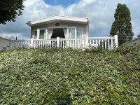 Poppy, dog-friendly caravan with panoramic sea views on Rockley Park Poole wi-fi