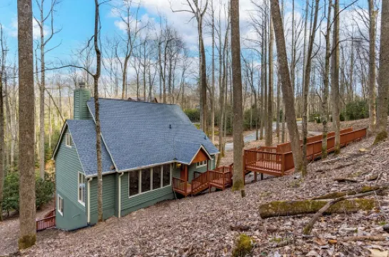 Peaceful & Spacious Mtn Getaway, 15 min from App