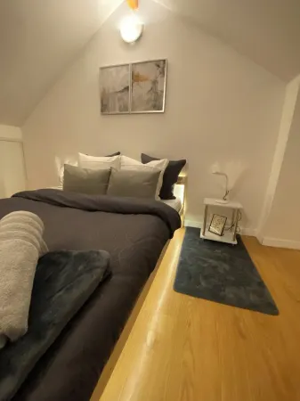 Duplex Minimaliste > 30 min de Paris