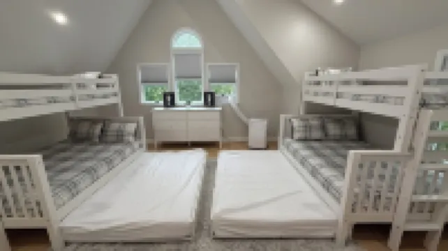 Spacious, Family-Friendly Edgartown Home – 3BR, Sleeps 14, Renovated in 2025