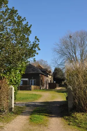 La Sellerie du Manoir Dans le Pays D'auge Отели в г. Ле-Мениль-Дюран