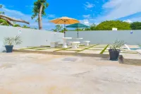 Luxury 3BR Villa w/ Private Pool,Fast Wifi - Near 876 Beach Club Relax in Style! Coral Spring住宿飯店