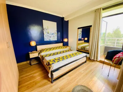 Stunning 3-Bedroom Condo in Kigali - Perfect Blend of Luxury and Convenience! فنادق في 