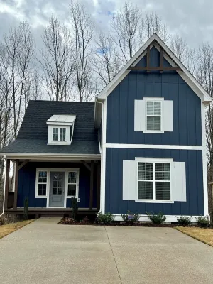 Charming 3-bedroom house near Holiday Landing Marina at Tims Ford Lake.