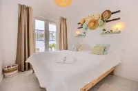 Villa with pool and breathtaking views of the entire island of Lanzarote! Hotels near Castillo de Santa Barbara