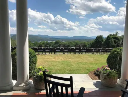 Lenox - Walk to Town - Berkshire Home