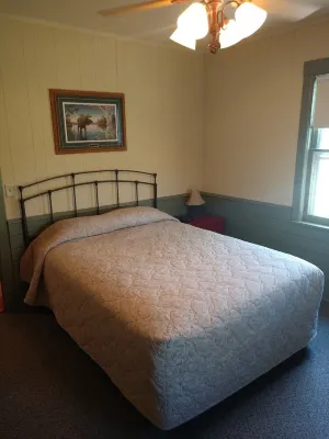 Bunkhouse on Tagalong Golf Course Hotels in Cedar Lake