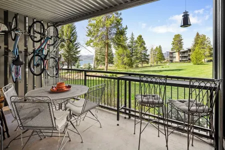 Lake Dillon Retreat - Views!!