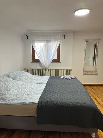 Cozy 2 room apartment and courtyard