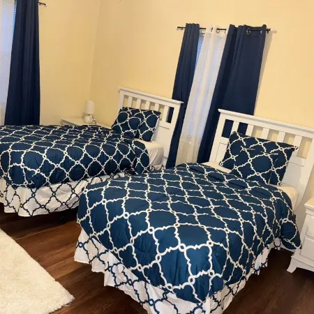 Charming 3-bedroom  2 bathroom home in brilliant Winter Haven,pet friendly, WiFi