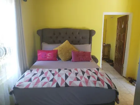 Bella's Cottage, Comfortable 2 bed house