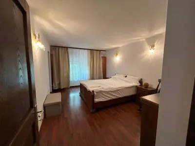 4-bedroom villa in charming Balotești with WiFi, AC Các khách sạn ở 