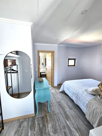 Walking distance to several beaches, Ferragudo village, supermarkets and Portimão.