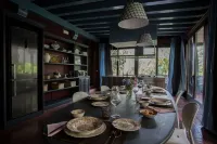 Between Etna and the sea