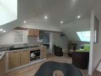 Room in 2-person apartment Ecommoy 호텔