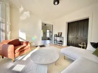 Modern Comfort in the Heart of Cherry Hill 그랜드라피드 호텔